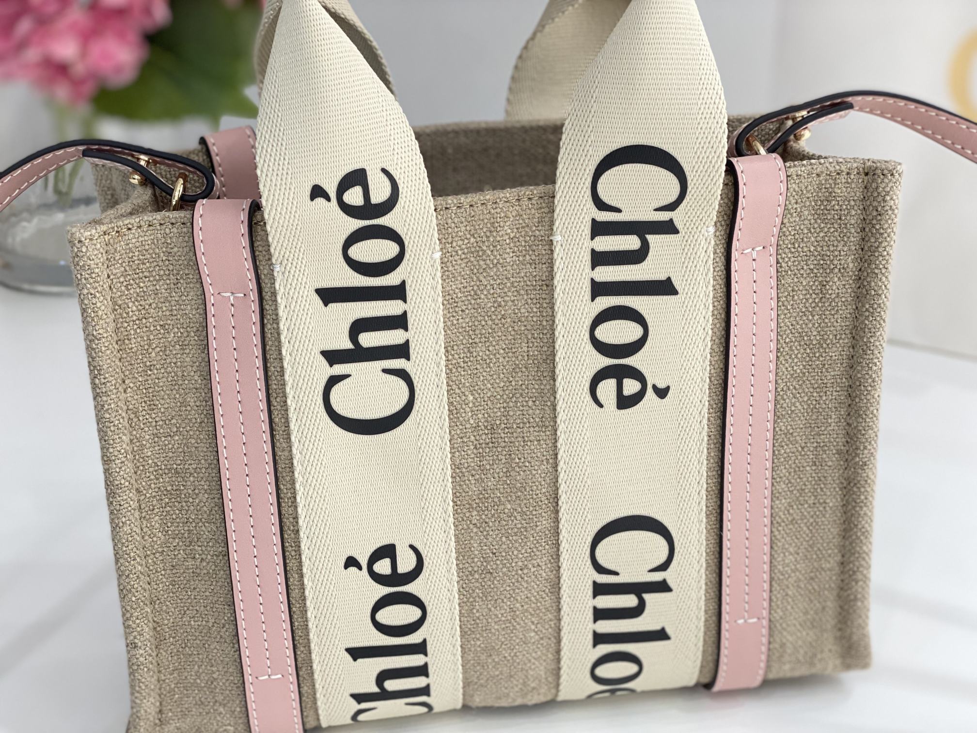 Chloe Small Woody Tote Bag In Linen